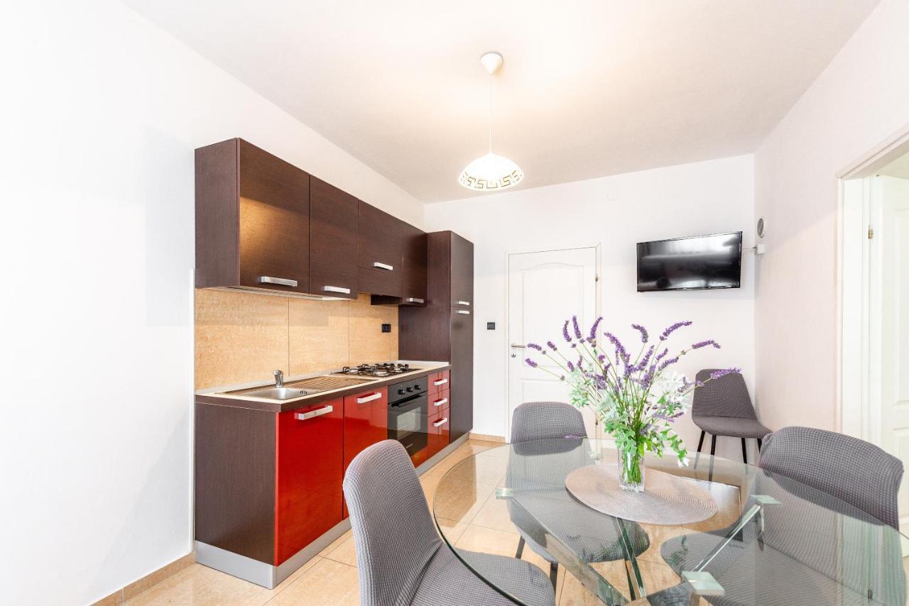 Apartments Lili Đảo Pag Ngoại thất bức ảnh