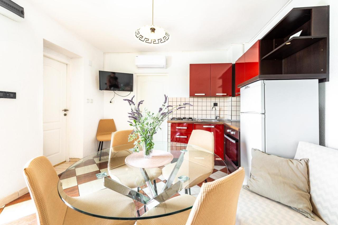 Apartments Lili Đảo Pag Ngoại thất bức ảnh
