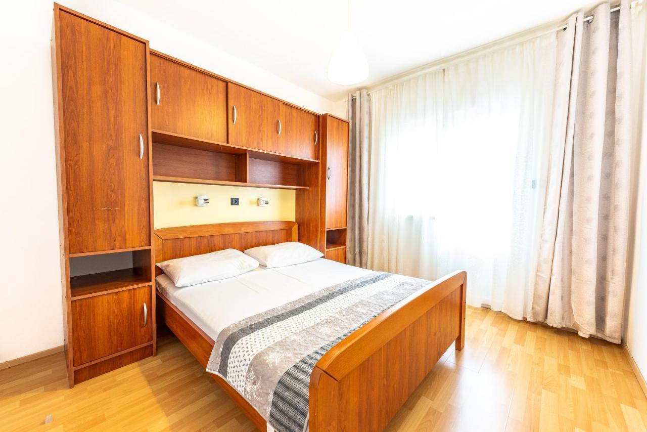 Apartments Lili Đảo Pag Ngoại thất bức ảnh