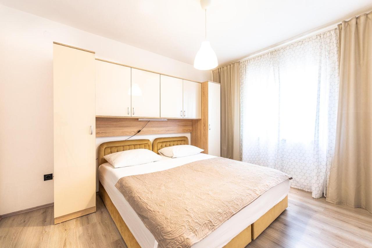 Apartments Lili Đảo Pag Ngoại thất bức ảnh