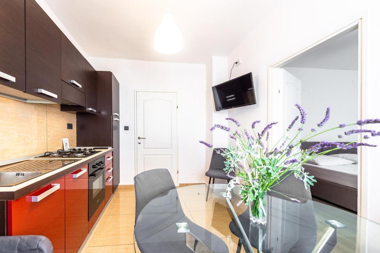 Apartments Lili Đảo Pag Ngoại thất bức ảnh