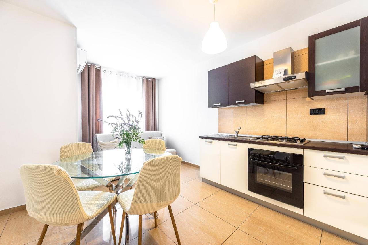 Apartments Lili Đảo Pag Ngoại thất bức ảnh